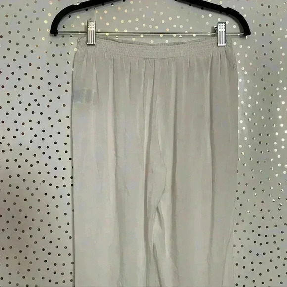 White Beach Pants - Picture 6 of 10